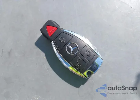 2017 Mercedes-Benz C 300 из США, поврежденный, VIN 55SWF4JBXHU222573